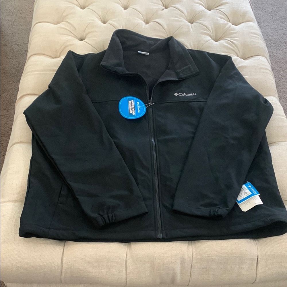 Columbia softshell  Black Zip-Up Jacket
